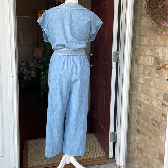 Vince Camuto Jumpsuit Womens Medium Blue White Wide Leg Tie Waist Romper Cute - Picture 2 of 8